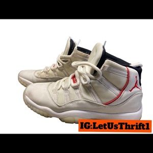 Jordan 11 platinum tint